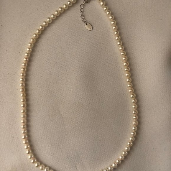 3pc Vintage White/Clear Beaded Gold Tone Earrings, Bracelet & Stauer White Neckl - Picture 8 of 8